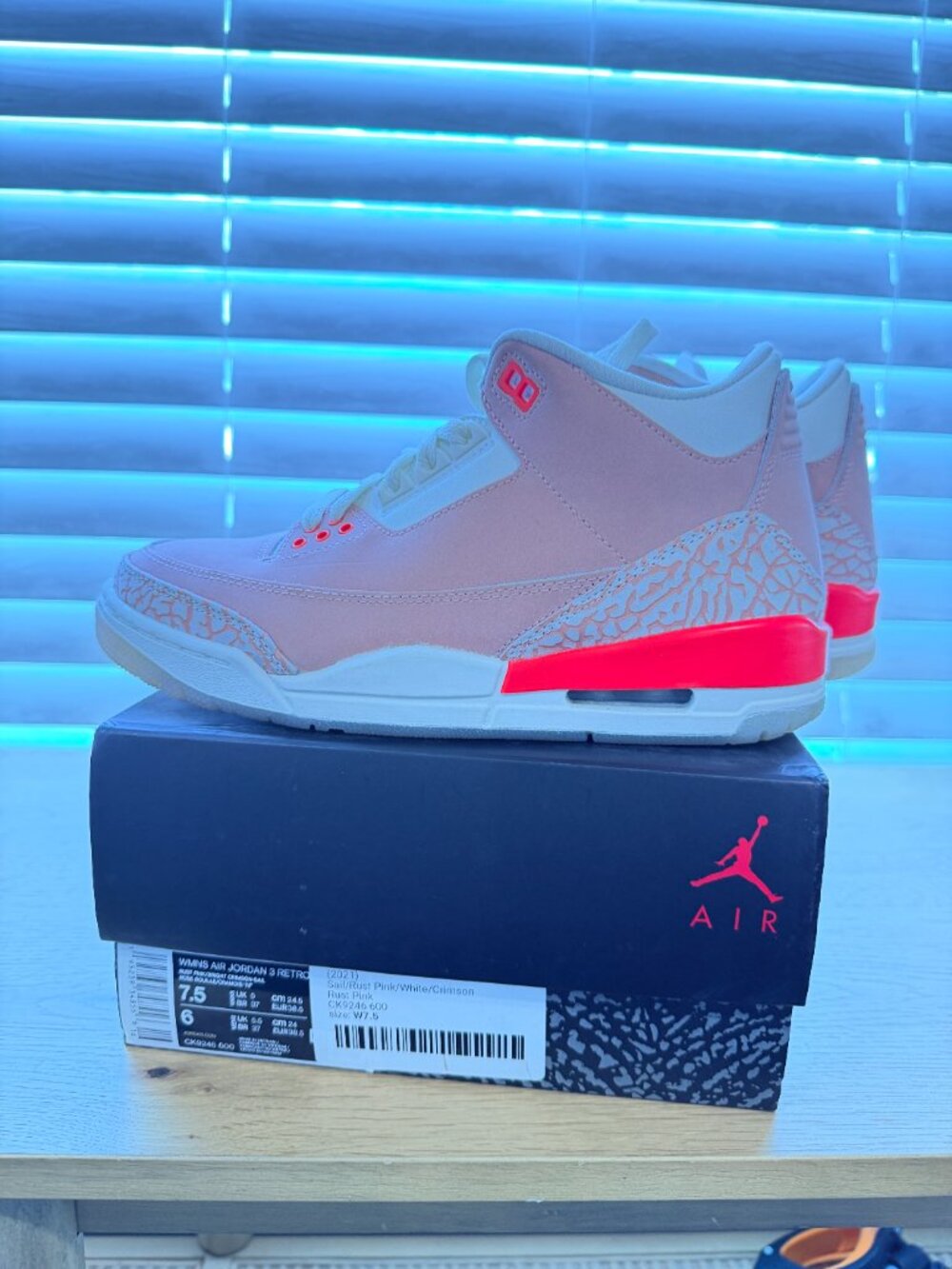 Jordan 3 Retro Rust Pink - Picture 7 of 8